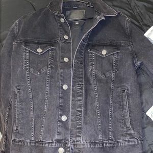 AE black jean jacket NEVER WORN